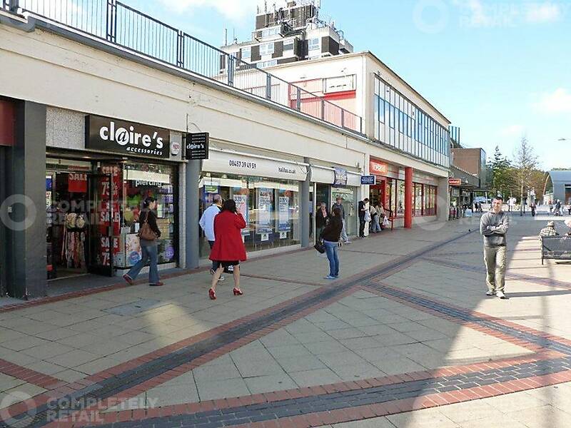 Willow Place & Corby Town Shopping - Picture 11