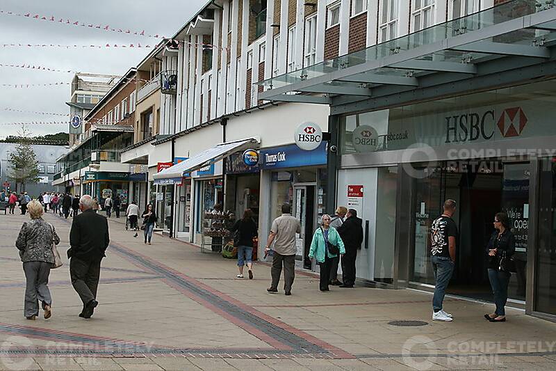 Willow Place & Corby Town Shopping - Picture 16